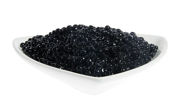 Extracto de caviar negro como parte da crema Eudalie